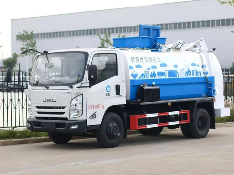 江鈴凱銳國(guó)六4.5方餐廚垃圾車(chē)